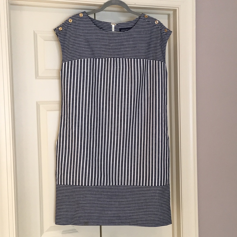 Jones New York Signature dress